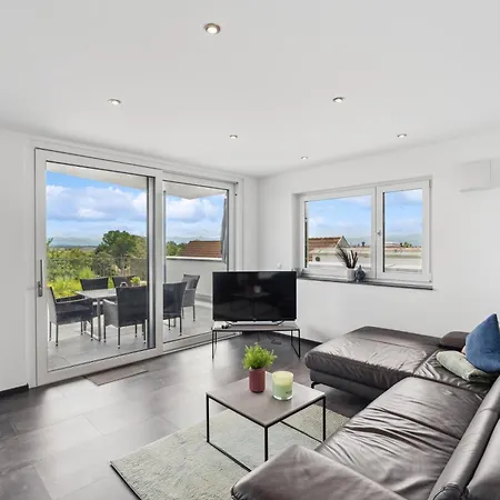 Anytime - Penthouse Mit Terrasse Und Bergsicht شقة فريدريشسهافن